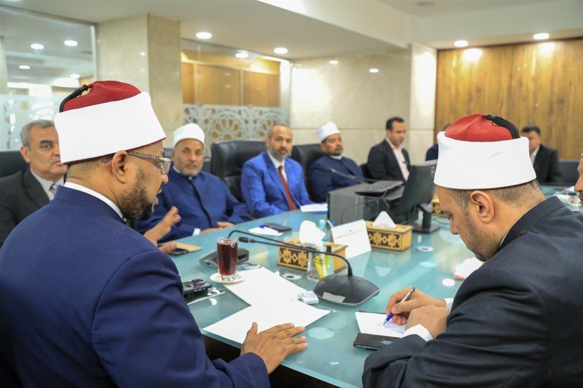 أمين البحوث الإسلامية يشدد على أهميَّة تعزيز التنسيق بين الإدارات داخل المجمع