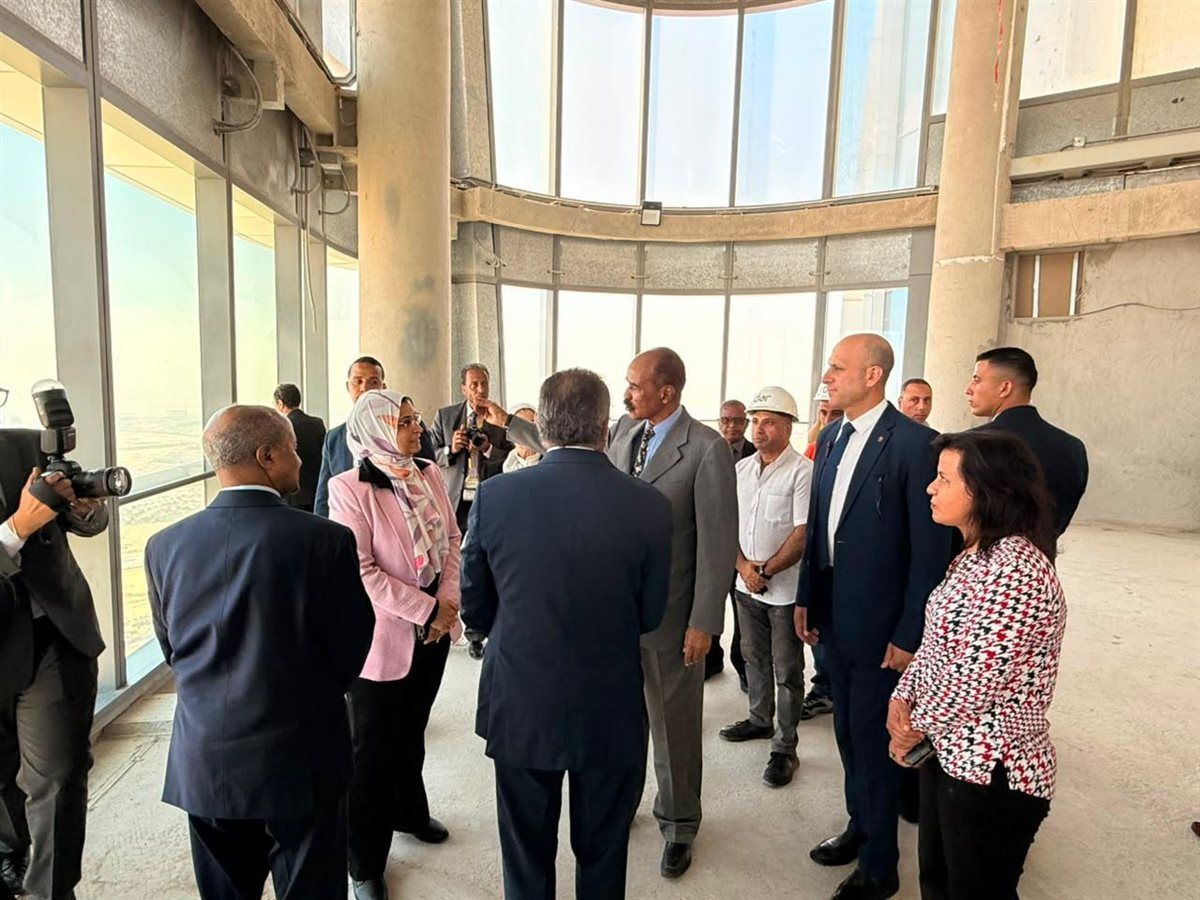 جولة رئيس إريتريا فى العاصمة الجديدة