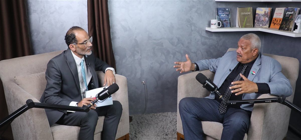 اللواء الدكتور أمين إسماعيل مجذوب خلال استضافته في بودكاست “هنا السودان من القاهرة”