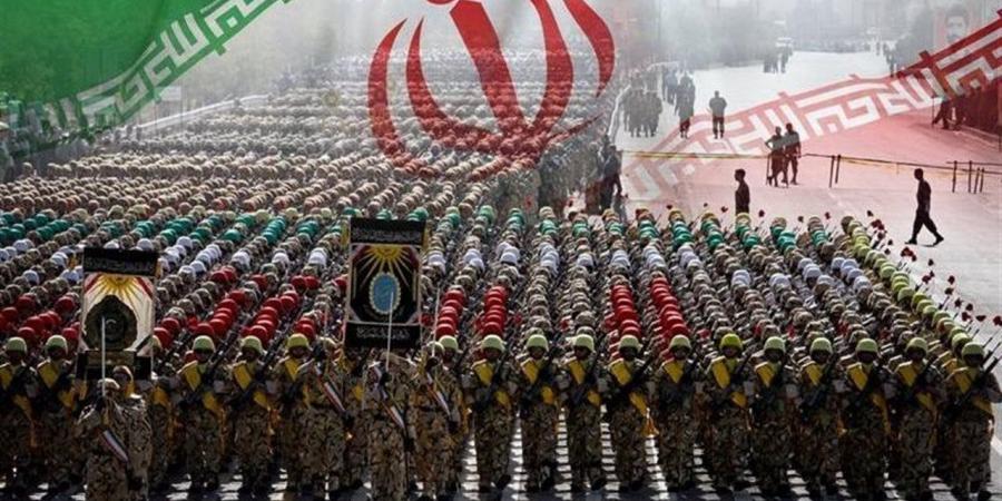 عاجل.. الحرس الثوري يعلن استهداف سفينة ردًا على ضرب "ليان ستار" في بحر عُمان