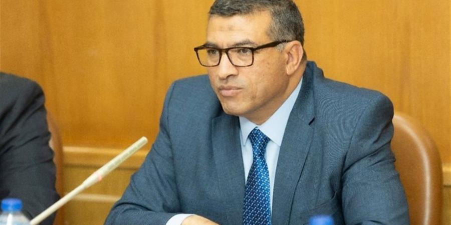 محافظ قنا يتفقد الحملة الميكانيكية والترعة المغطاة بنقادة