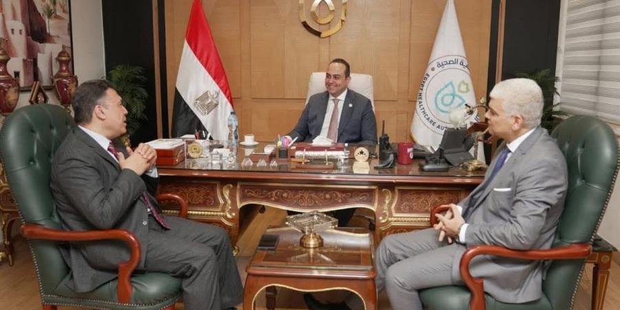 4 قرارات مهمة من السبكي خلال لقائه ممثل الجمعية الأفريقية للرعاية الصحية والدواء