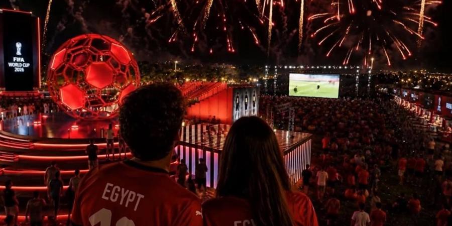 الآلاف يشاهدون كأس العالم عبر أكبر شاشة عرض فى الشرق الأوسط بالعاصمة الجديدة: «كأننا فى الملعب»